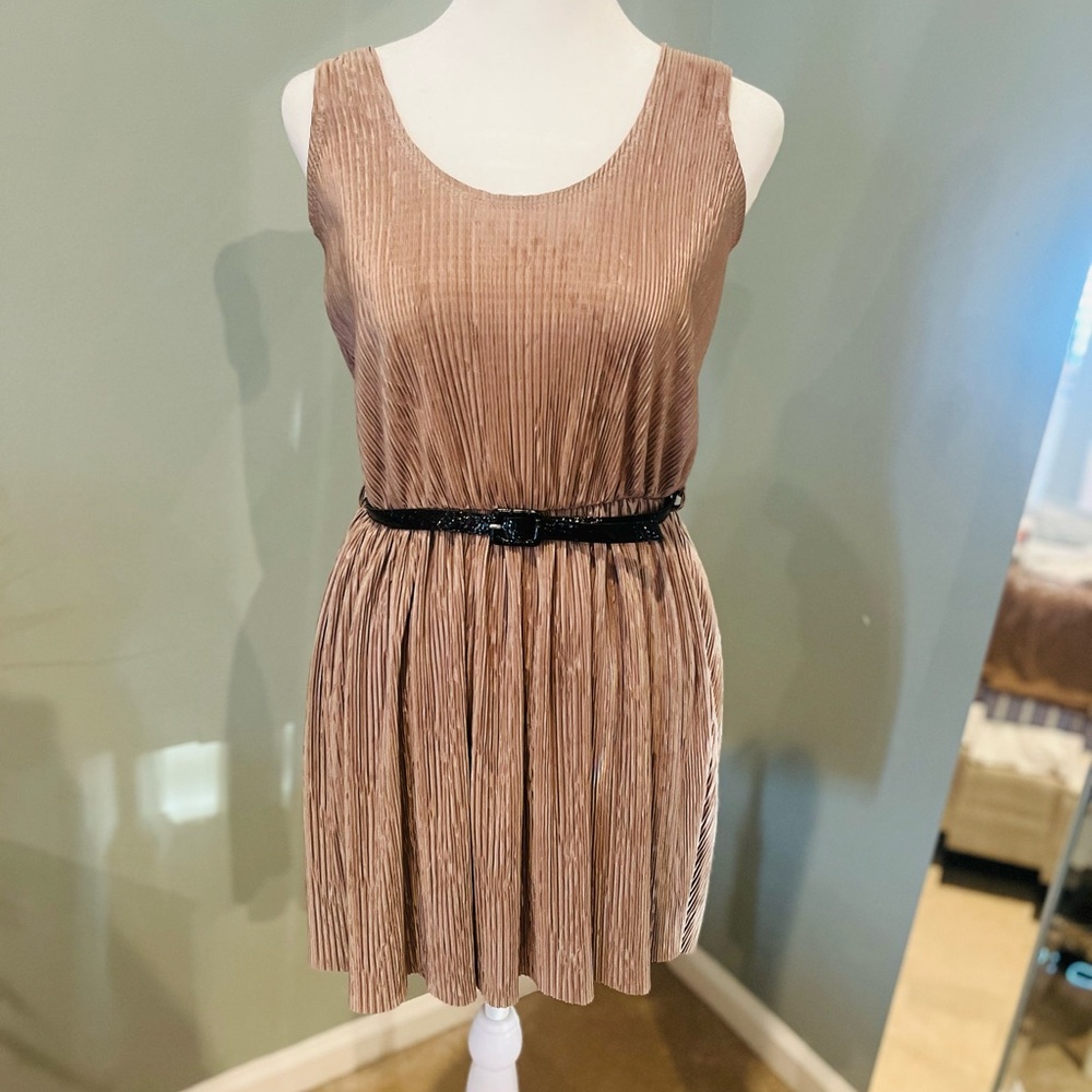 Dress by LOVE- Beautiful Flowy dress with belt